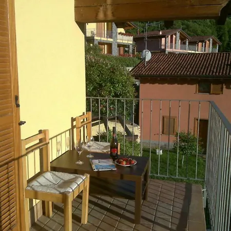 Apartment Alla Vigna